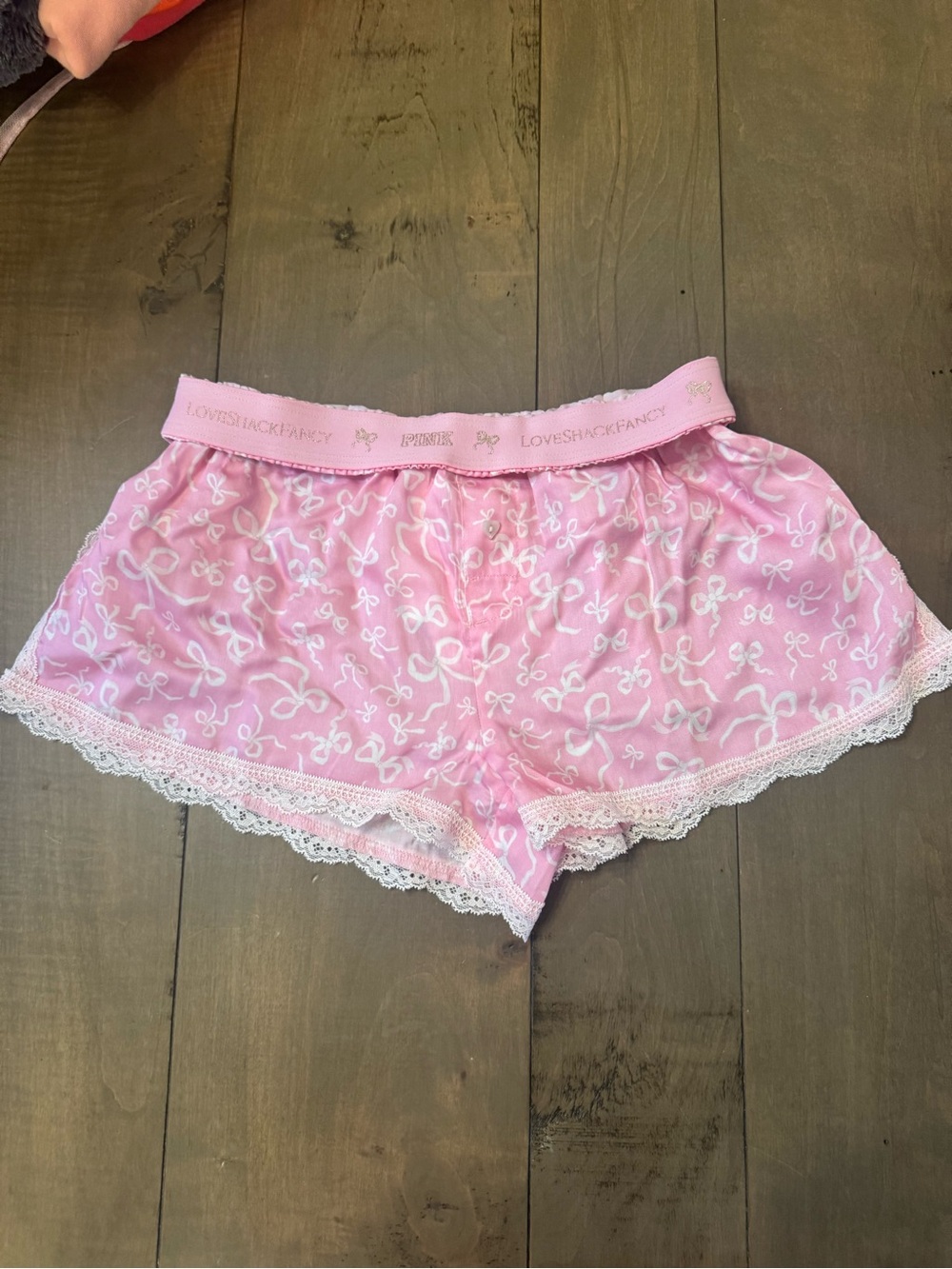 VS PINK LoveShackFancy Size XXS Pink Bow Shorts Lace Trim NWT Coquette